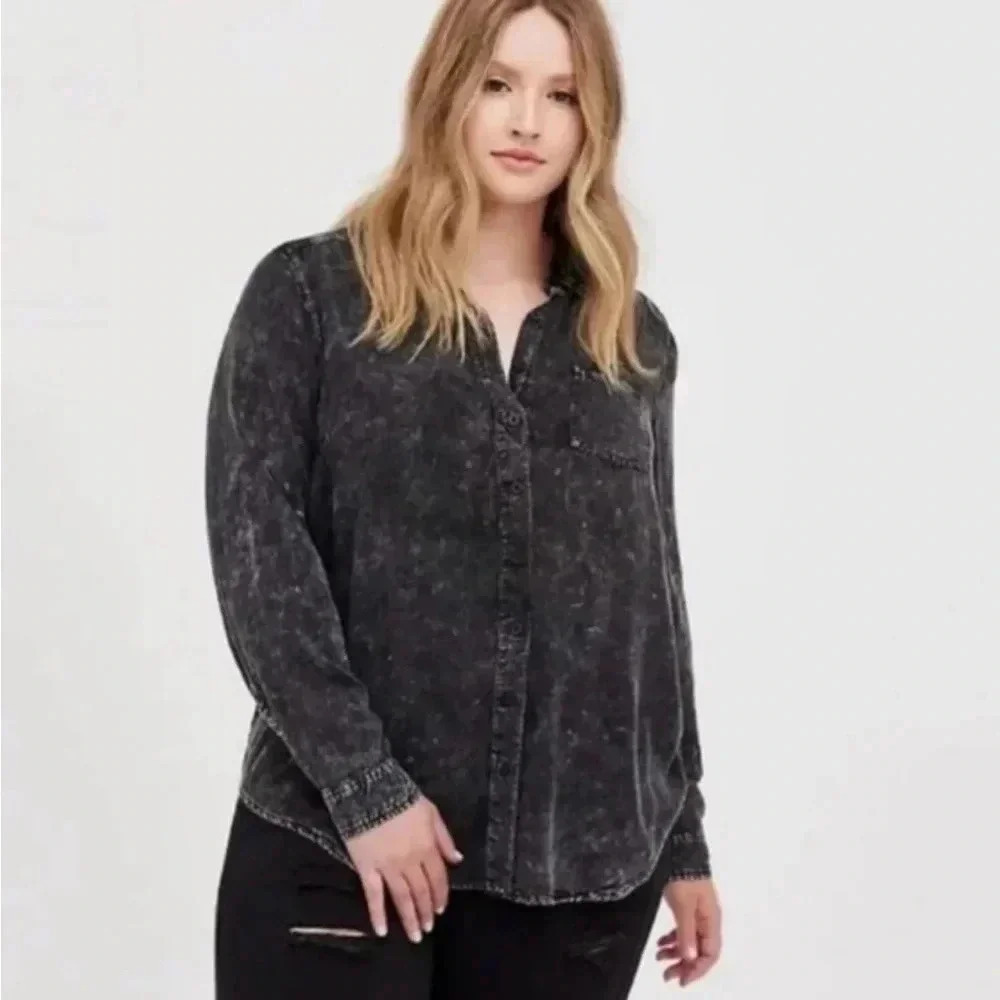 Torrid | Stone Washed Milly | Sz 2 (Plus) - Picture 2 of 8